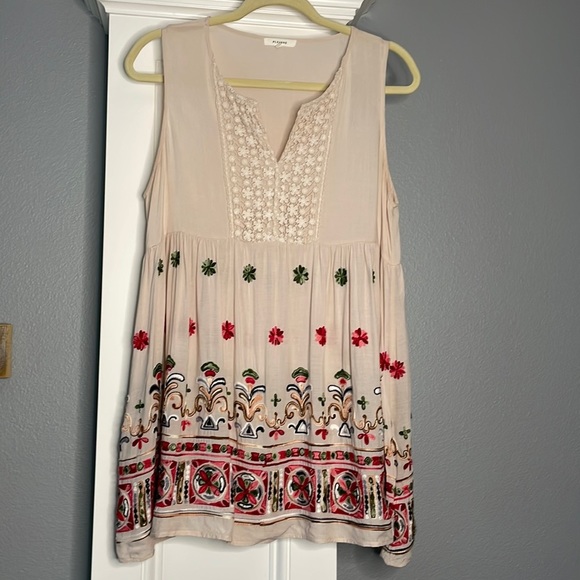 Pleione Tops - Anthropologie PLEIONE SLEEVELESS EMBROIDERED PINK BLOUSE TOP SIZE MEDIUM
